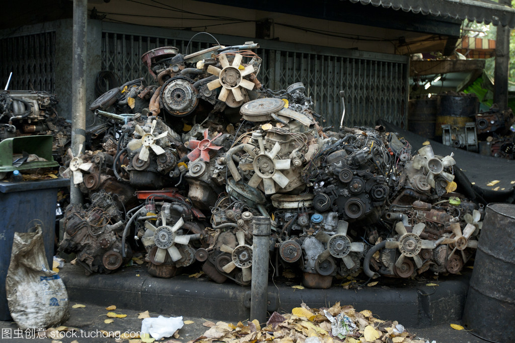 汽車的發(fā)動機廢金屬